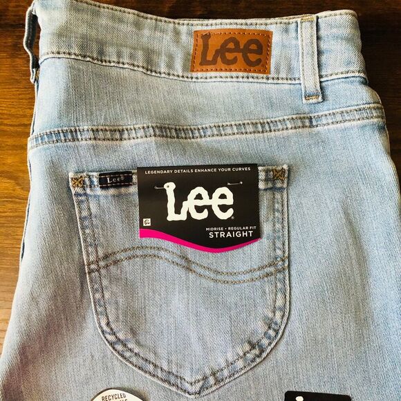 Lee Women's Plus Size 20W Medium Legendary Mid Rise Straight Leg Jean Anchor - Picture 5 of 9